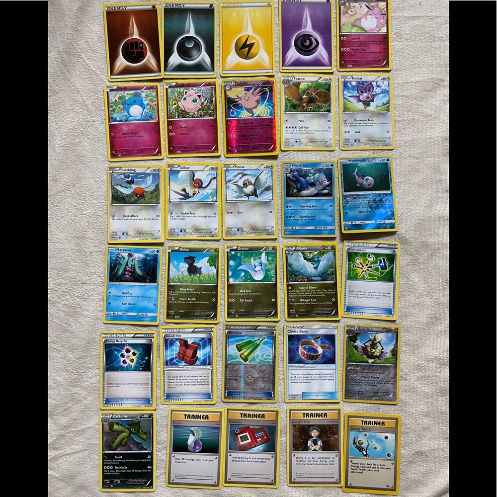 30 Pokémon cards